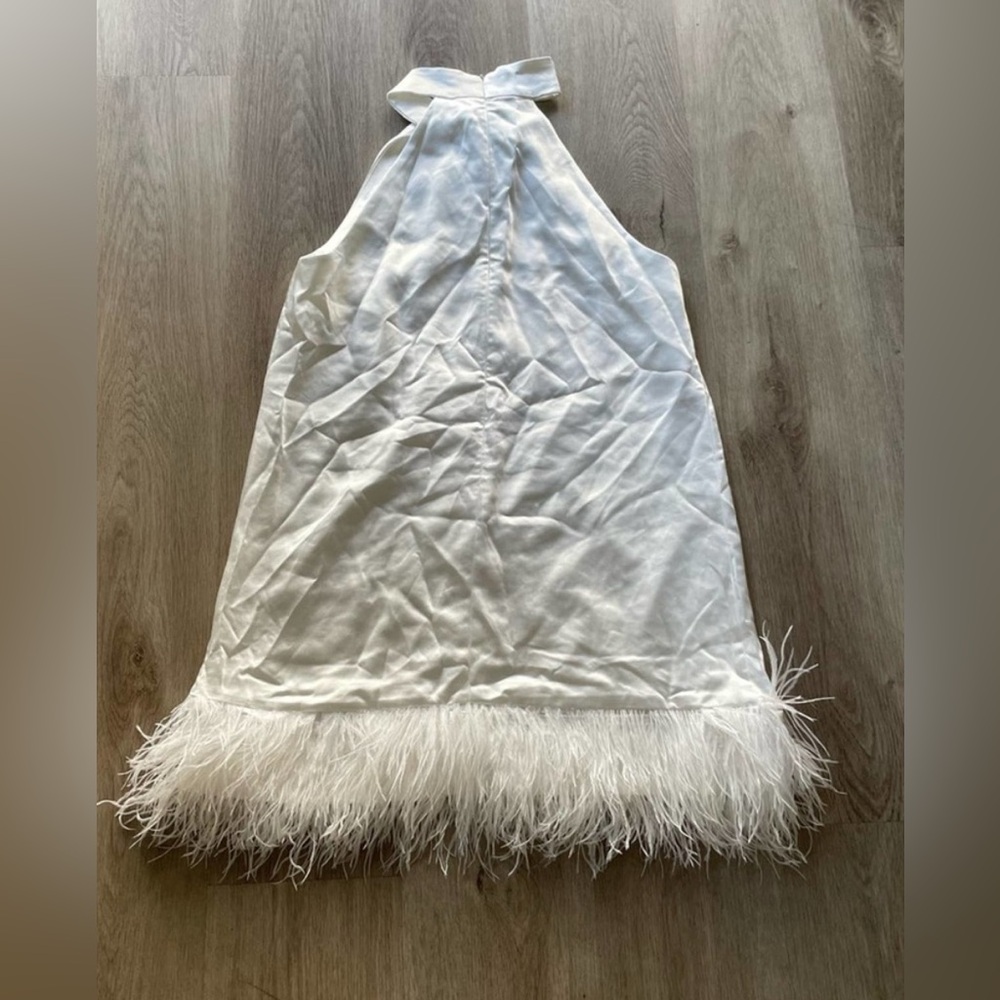 elliatt rachel white feather detail halter neck Mini bride bridal dress medium - Picture 2 of 3